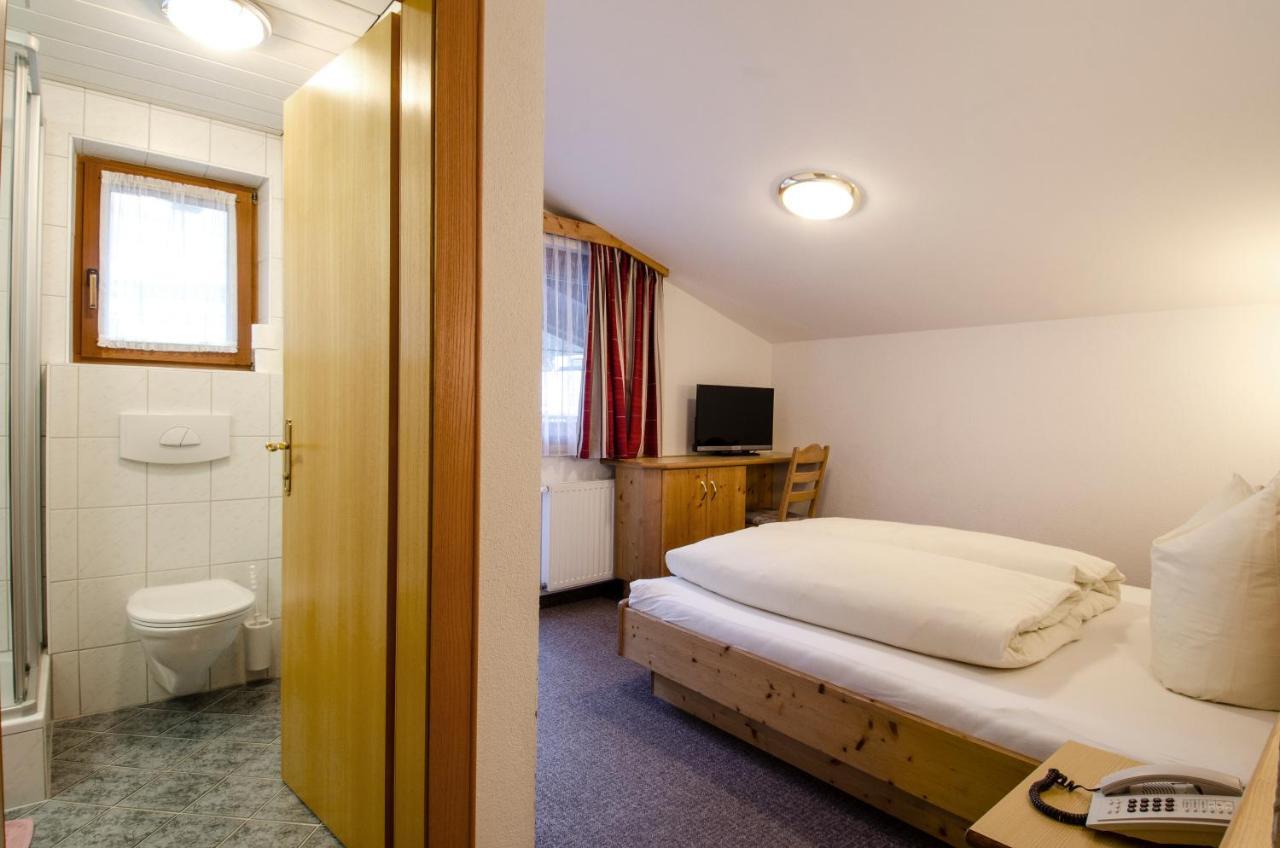 Hotel Garni Golfais ايشجل المظهر الخارجي الصورة