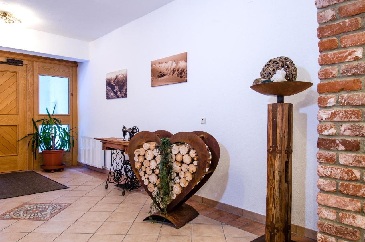 Hotel Garni Golfais ايشجل المظهر الخارجي الصورة